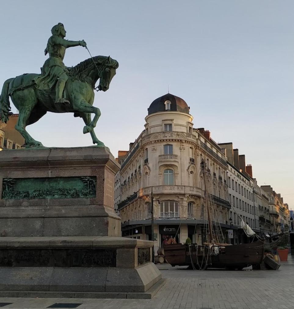 L'Escale Orleanaise Orléans Exterior foto